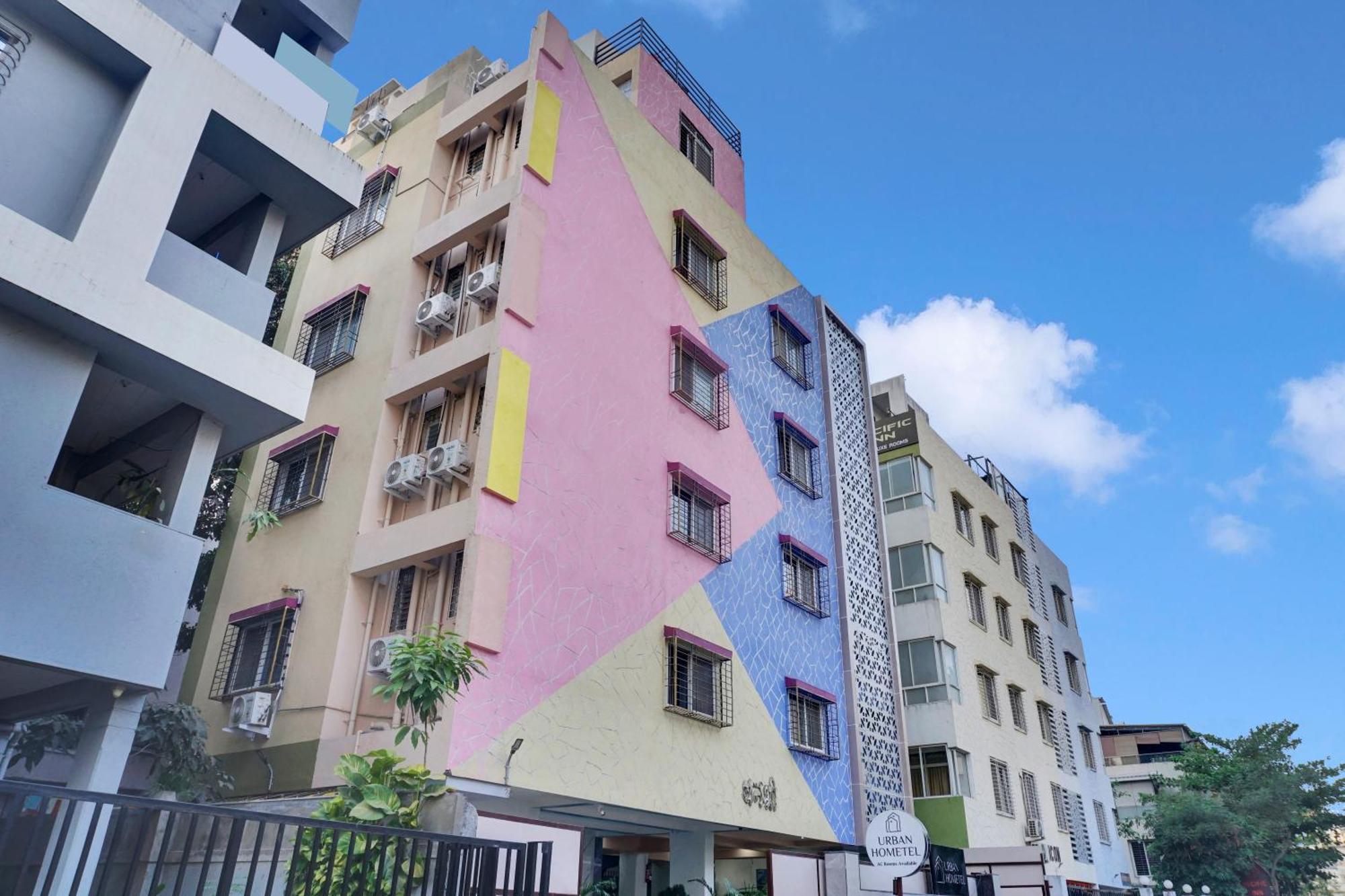 Urban Hometel Пуне Екстер'єр фото